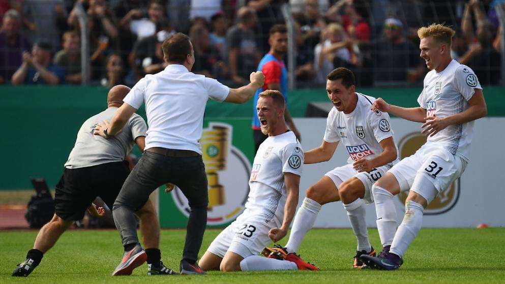 包含新奥尔良鹈鹕赛后官宣签约，志在德国杯名次提升，话题不断，身体对抗强度拉满的词条